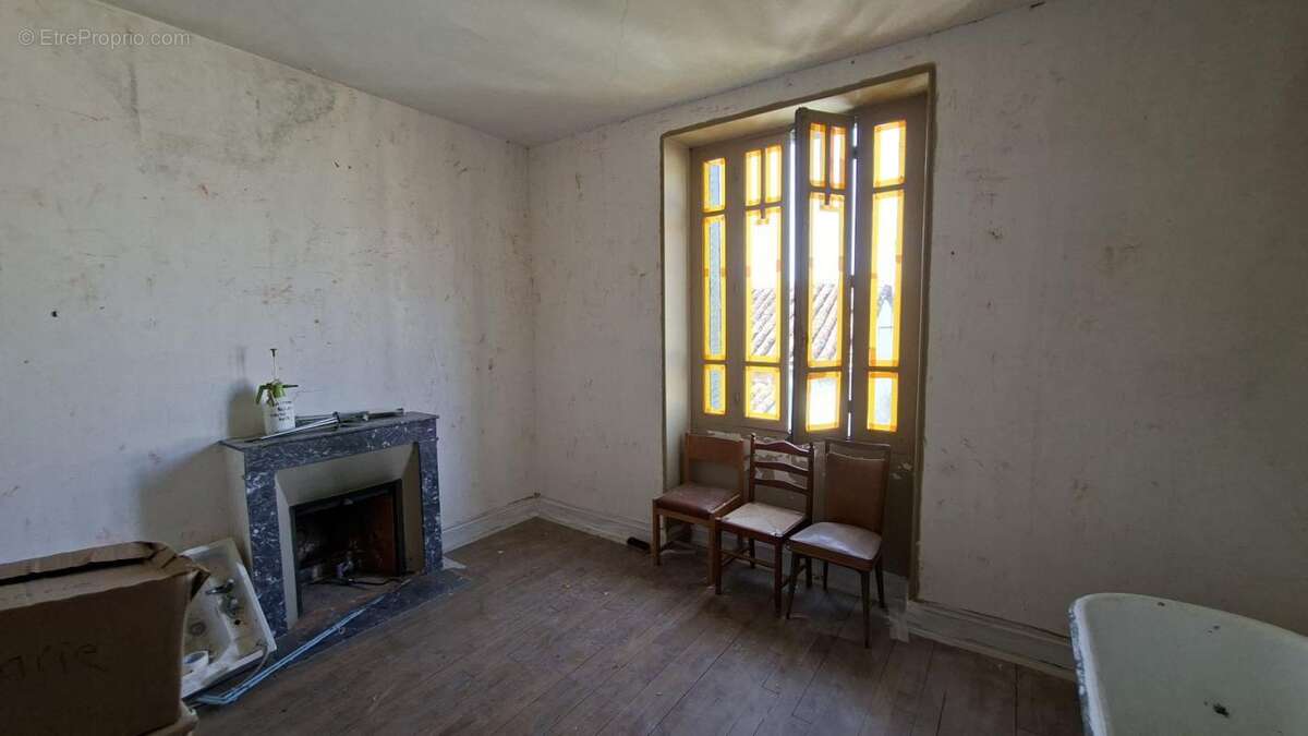 Maison à TEYSSIEU