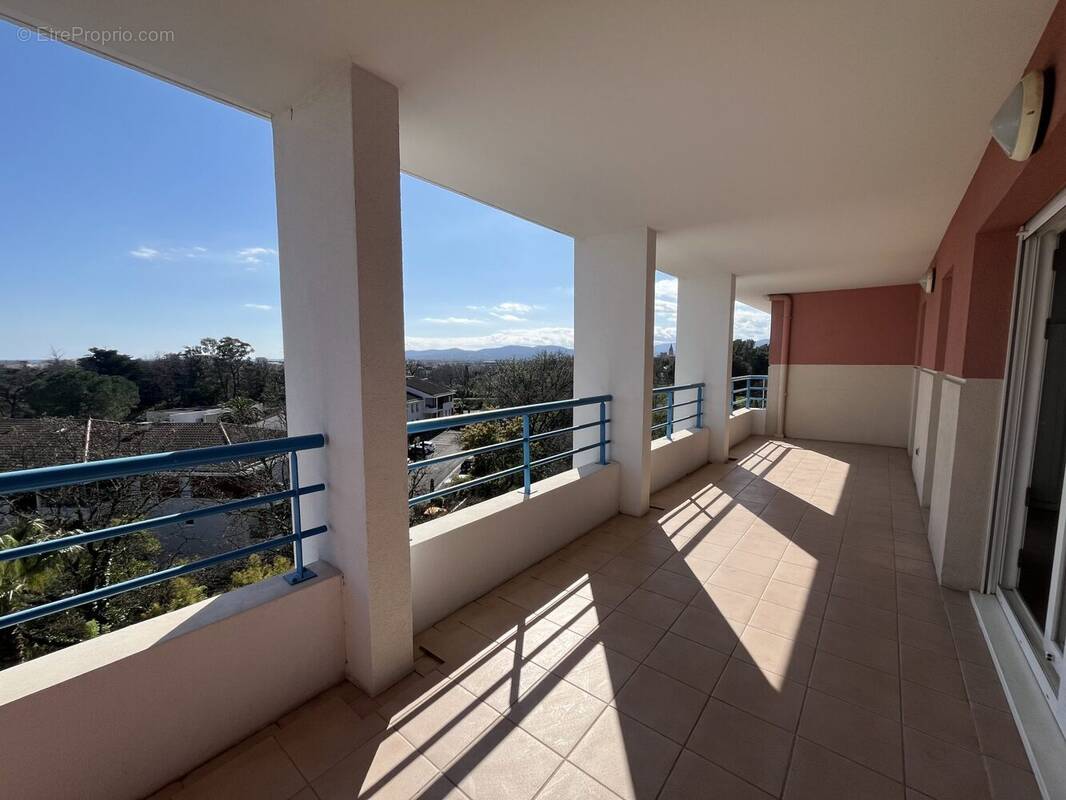 Appartement à FREJUS