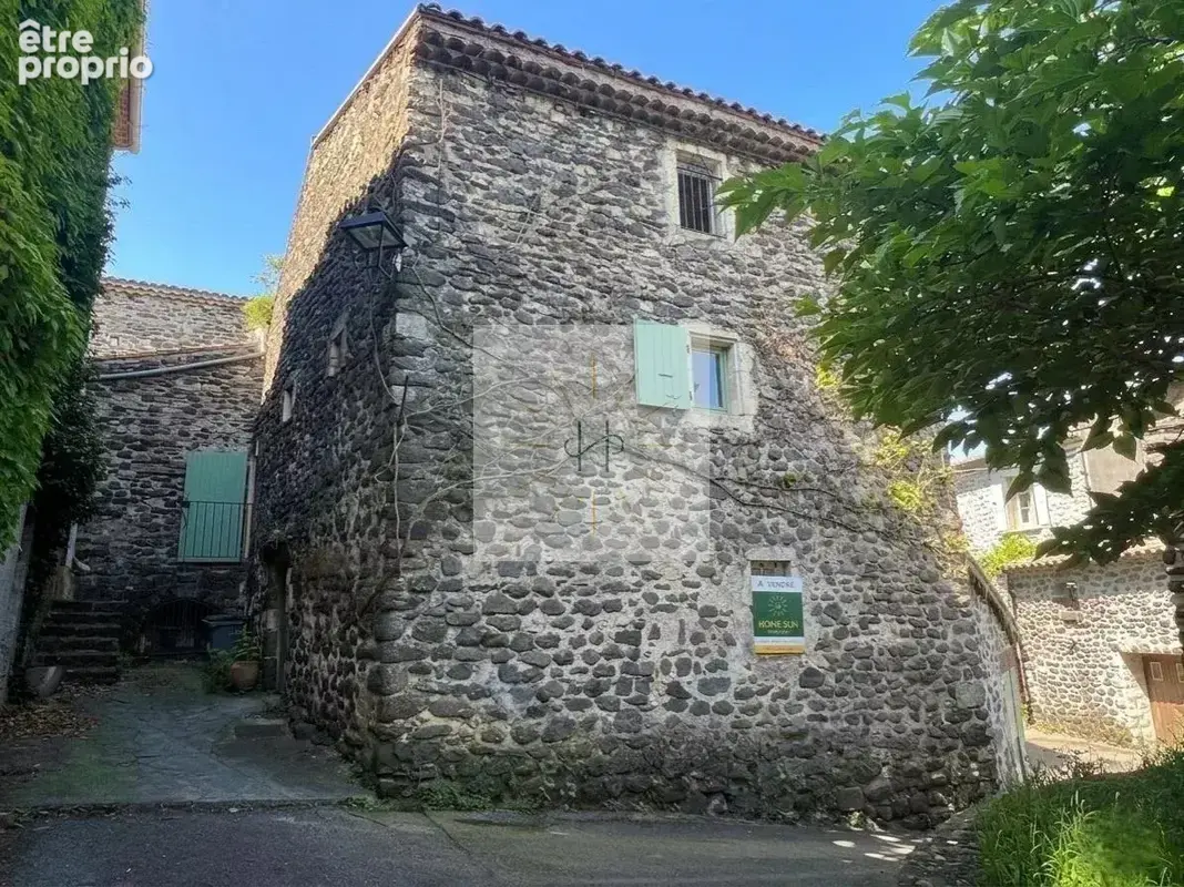 Maison à ALBA-LA-ROMAINE