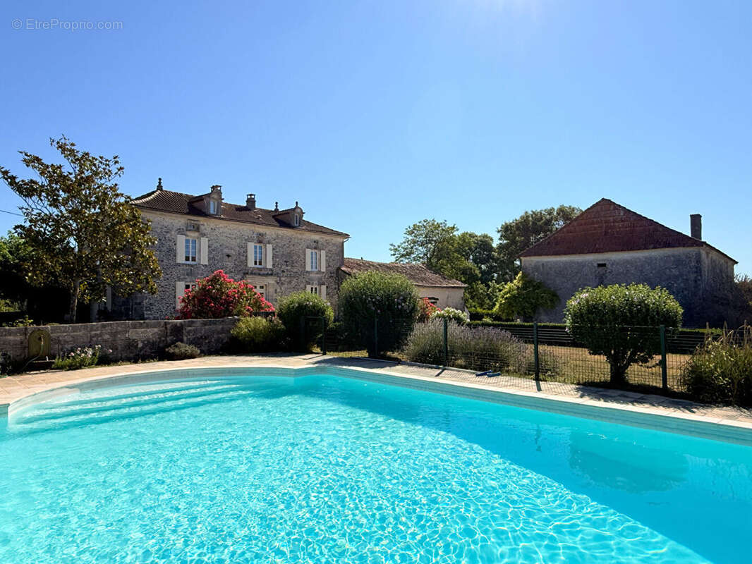Maison de caractere - photo 3