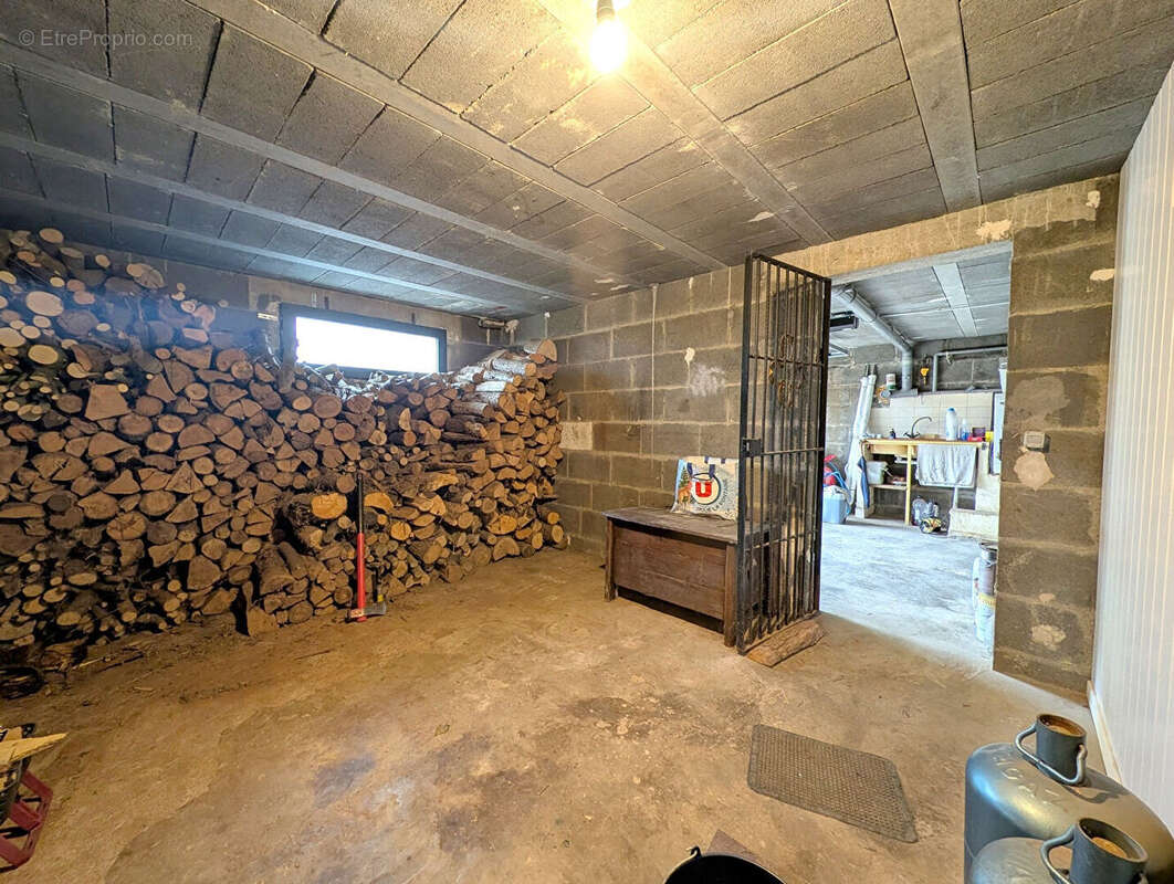 Maison à SAULGE-L'HOPITAL