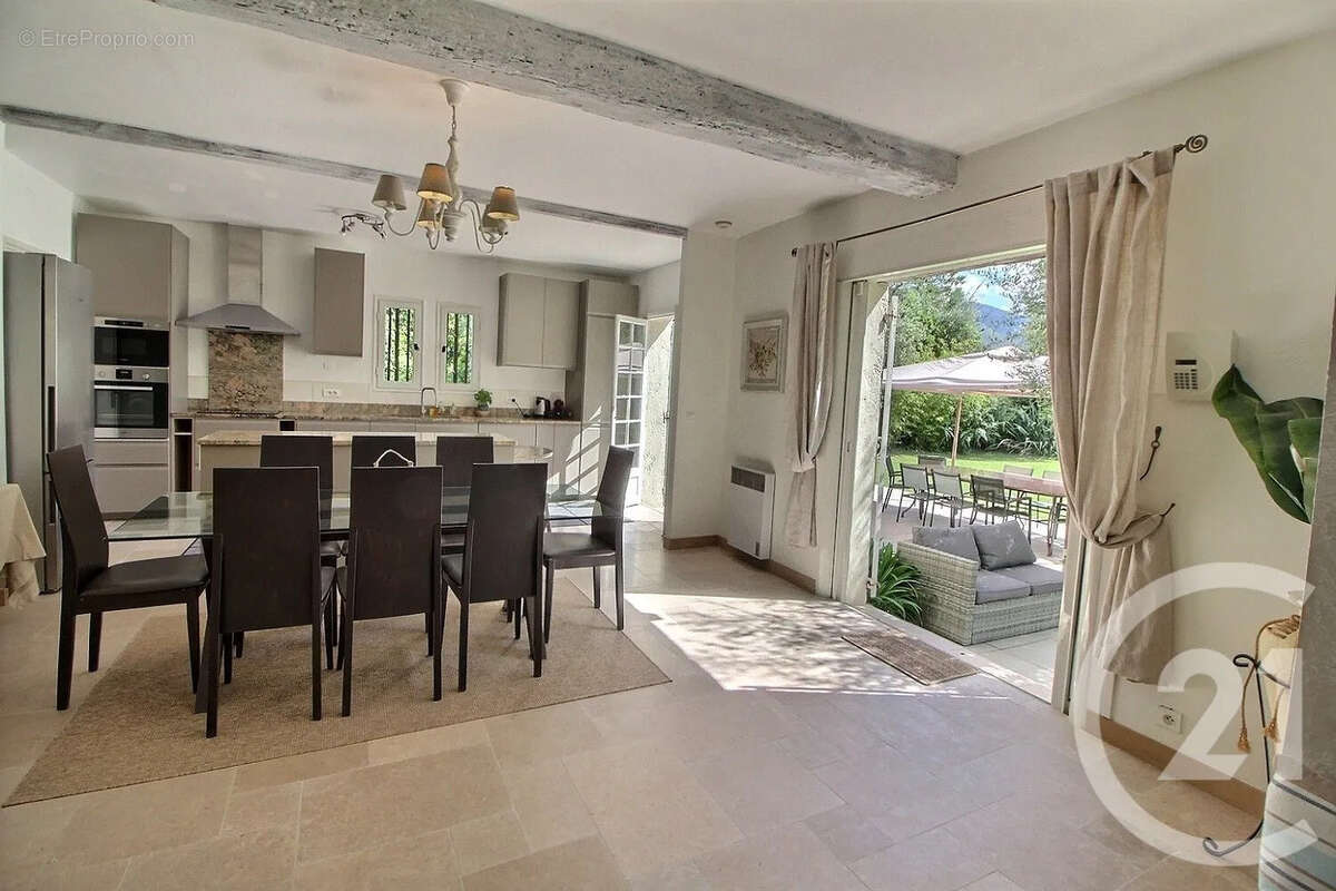 Maison à LE BAR-SUR-LOUP