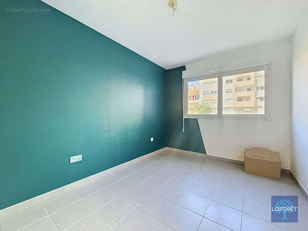 EXCLUSIVITÉ - Type 3 en Duplex - avec grande terrasse de 26 m² + parking en sous-sol - photo 8