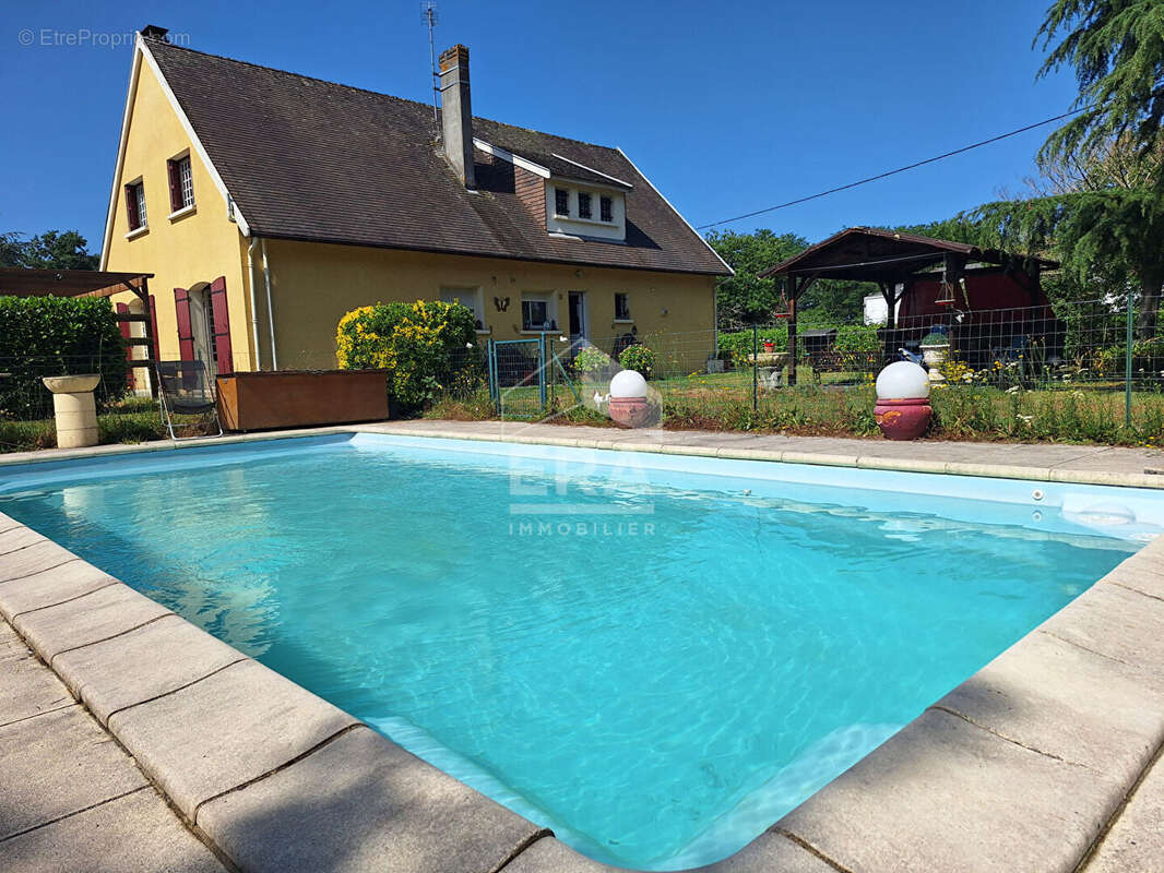 Maison à MONTPON-MENESTEROL