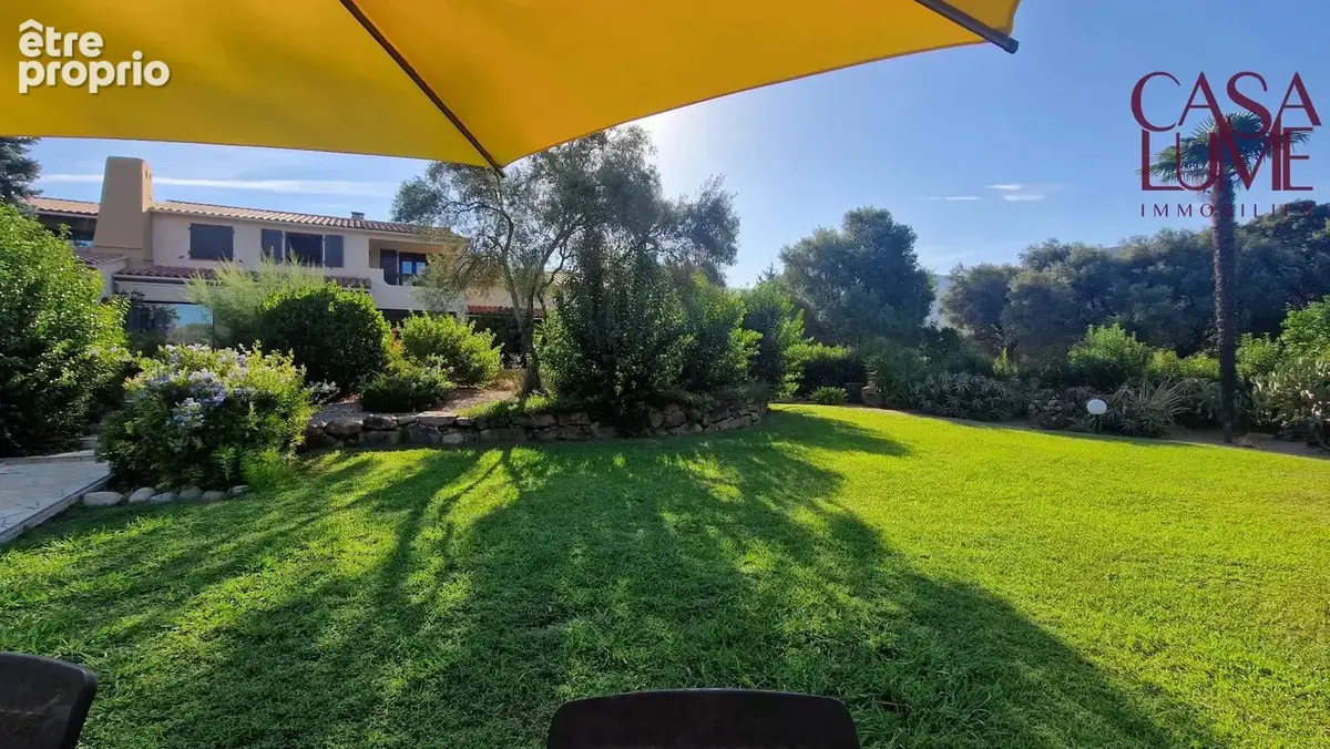 Villa F6 + F2/3 avec piscine et 4200 m² de terrain - photo 3