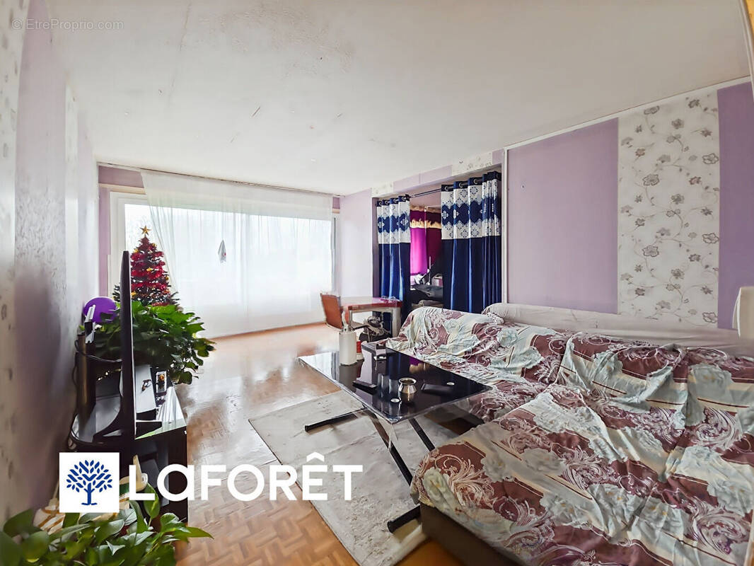 Appartement à RIS-ORANGIS