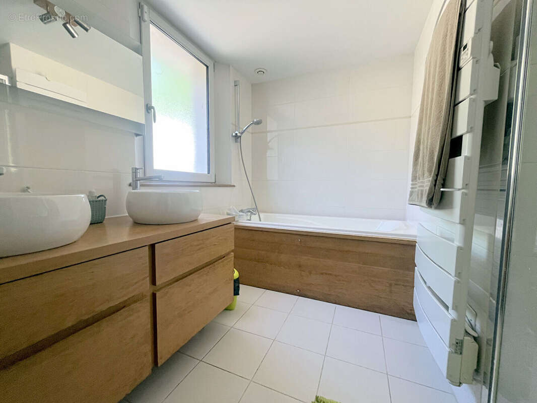 Maison familiale avec vie de plain-pied, grand jardin. - photo 8