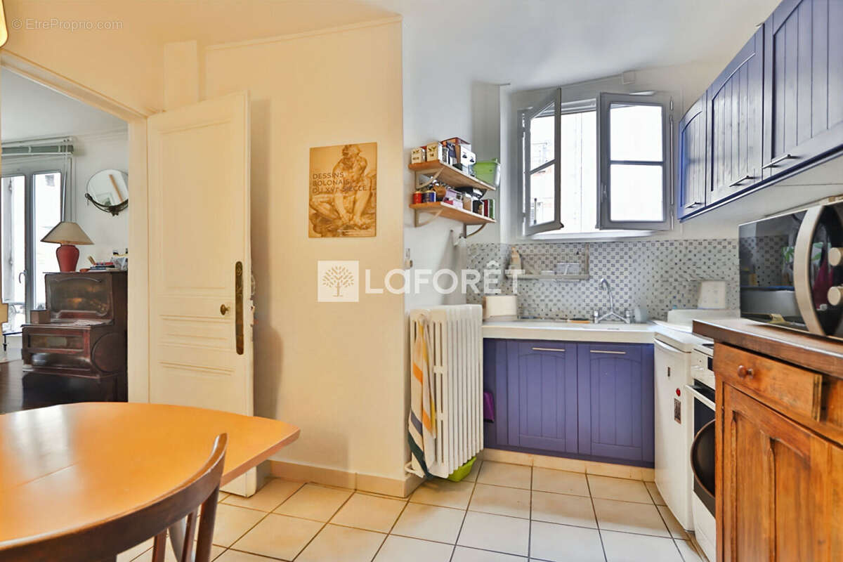 Appartement à PARIS-14E