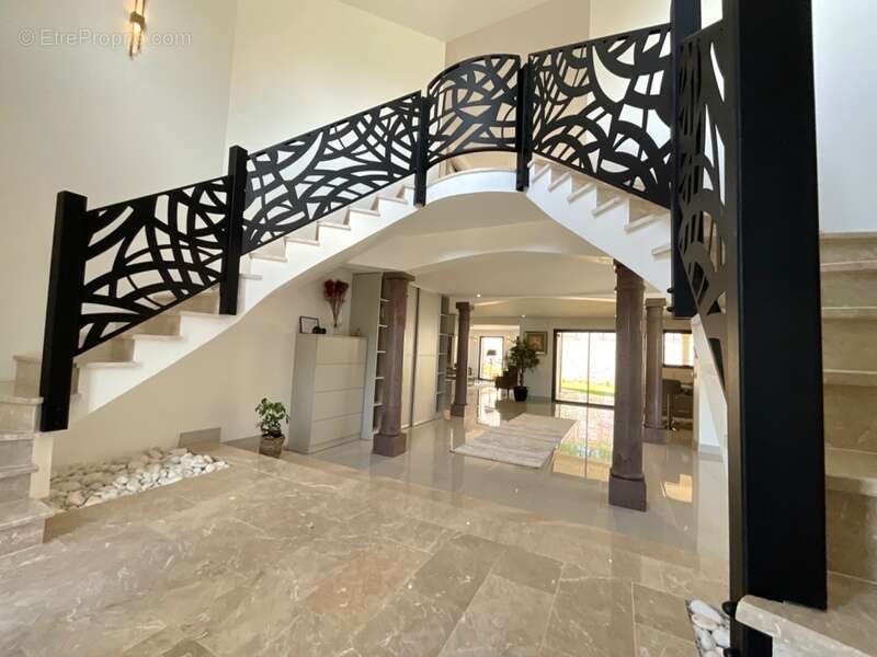 Maison à SAINT-PREST