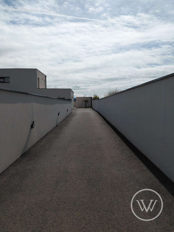 Maison à ANDREZIEUX-BOUTHEON