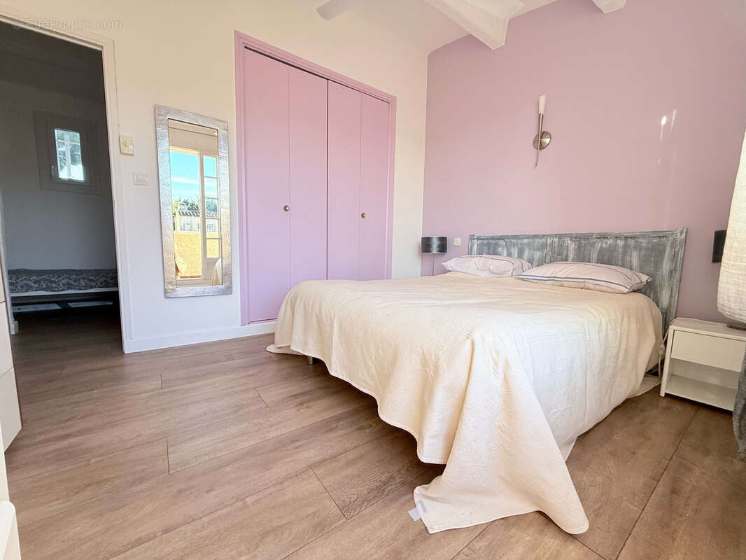 Maison à SIX-FOURS-LES-PLAGES