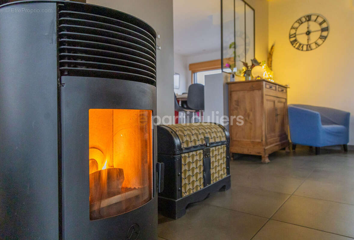 Maison à SAINT-HERBLON