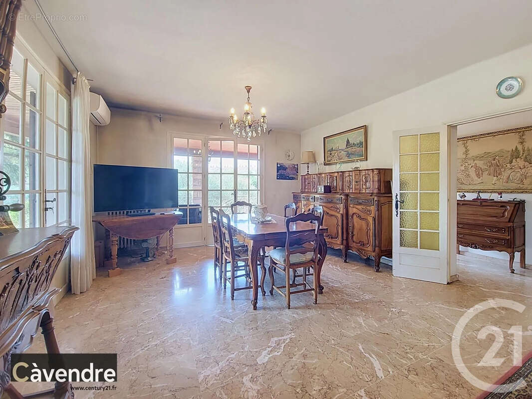 Maison 240 m² à Avignon  - photo 2