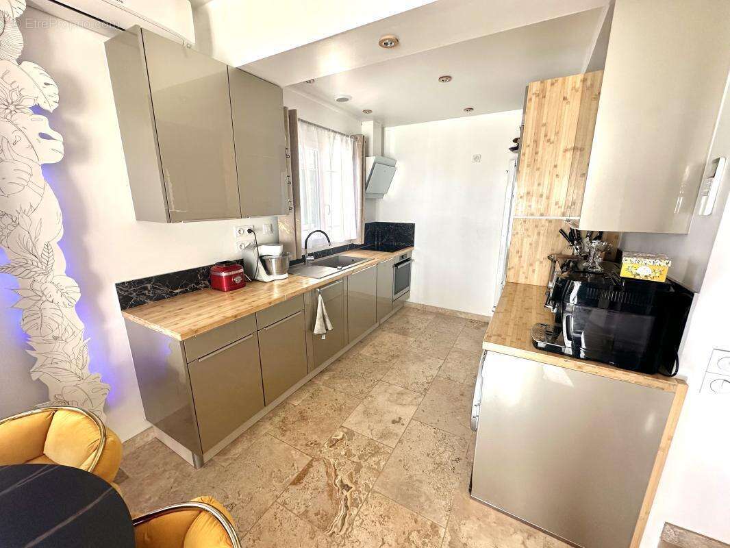 Maison 59 m² à Grasse  - photo 6