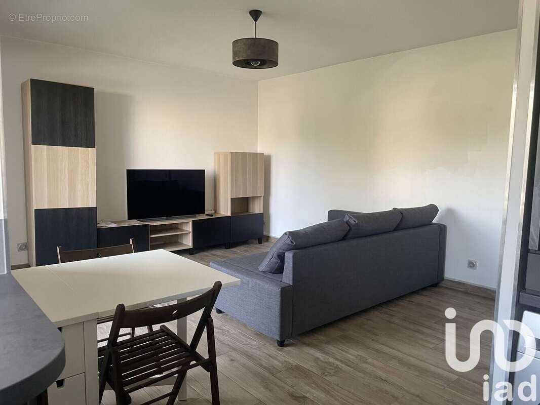 Photo 2 - Appartement à MEYZIEU