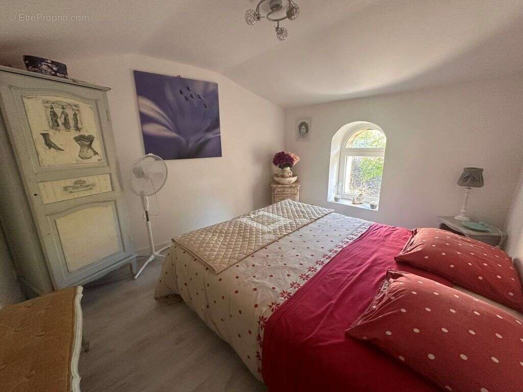 Maison rénovée avec parc - photo 11