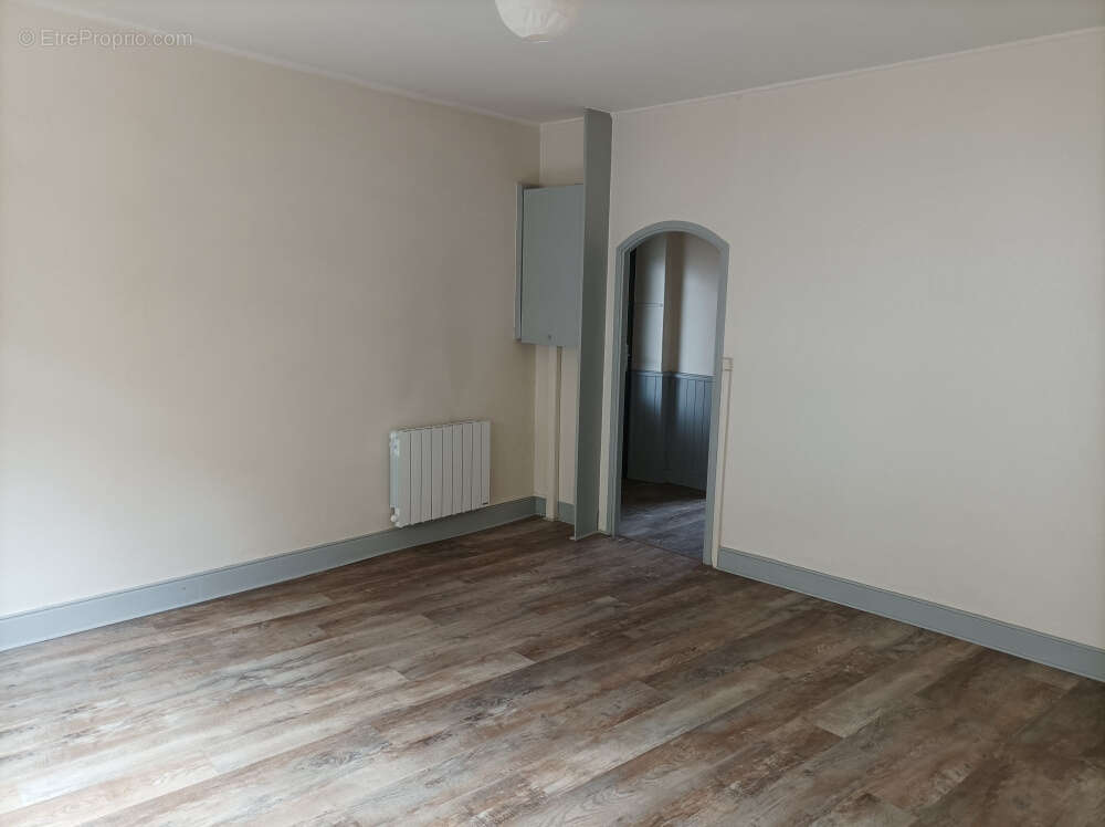 Appartement à DURAVEL