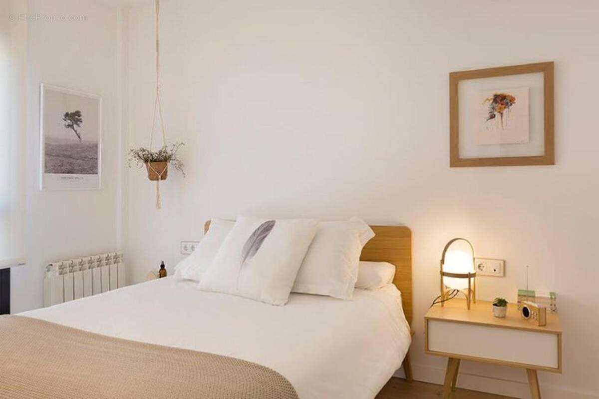 Appartement à PARIS-8E