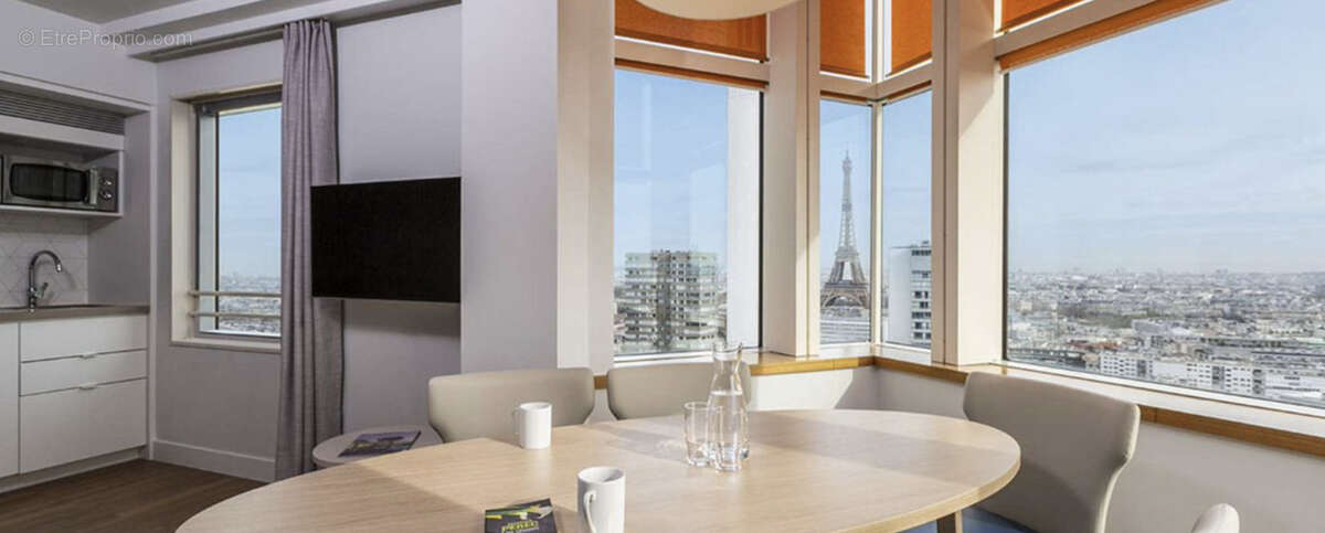 Appartement à PARIS-15E