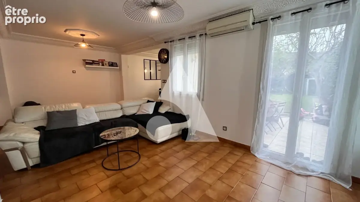 Spacieuse maison avec 3 chambres - proche Gare - photo 4