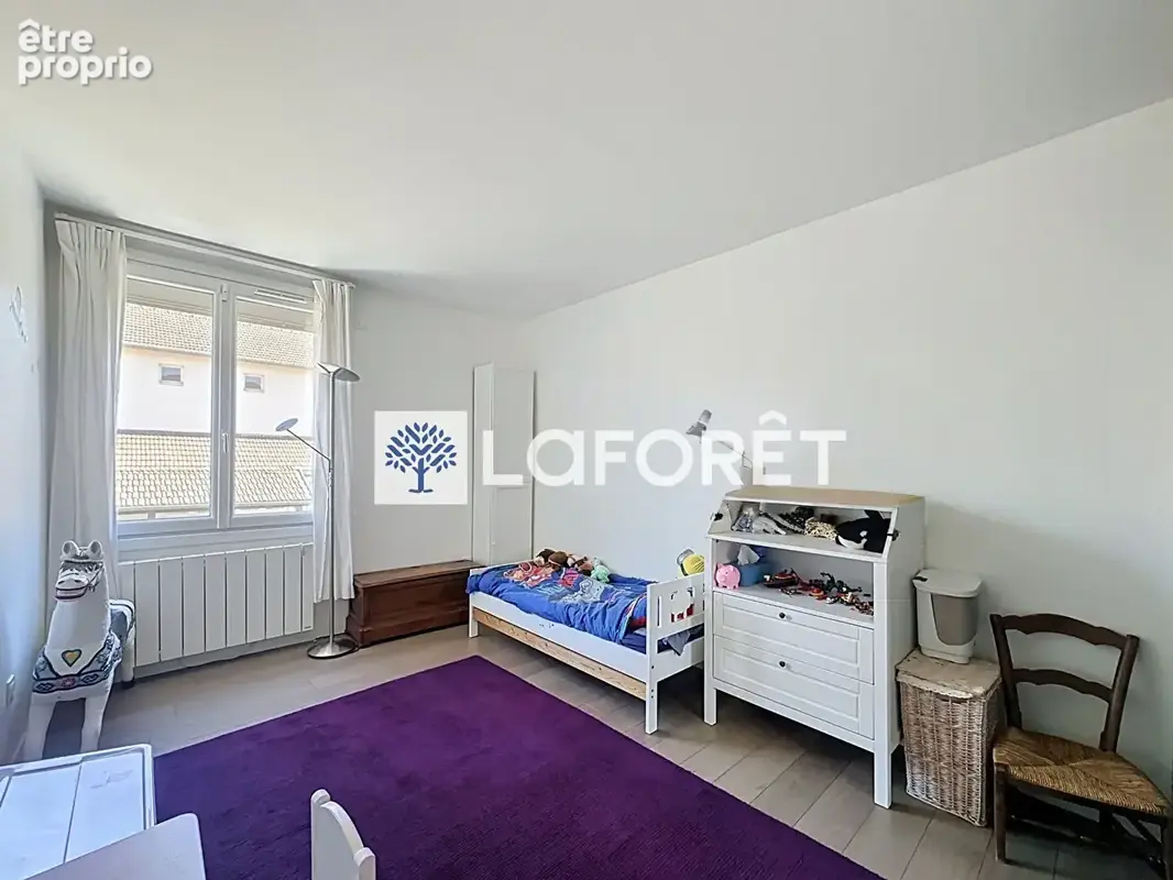 Rare sur le secteur : maison climatisée, lumineuse avec jardin, terrasse et double parking à Saint-Nom-la-Bretèche - photo 11