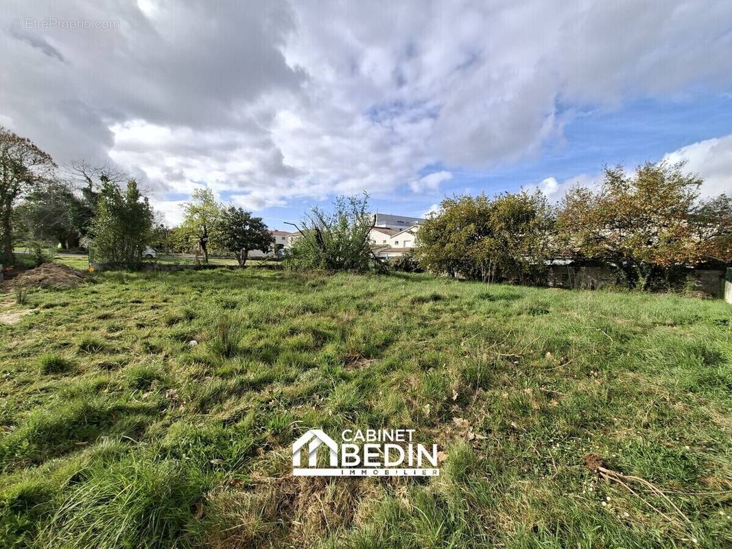 Terrain à BASSENS