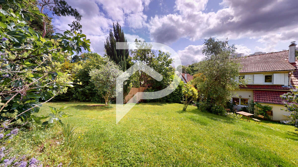 Maison à MAREIL-MARLY