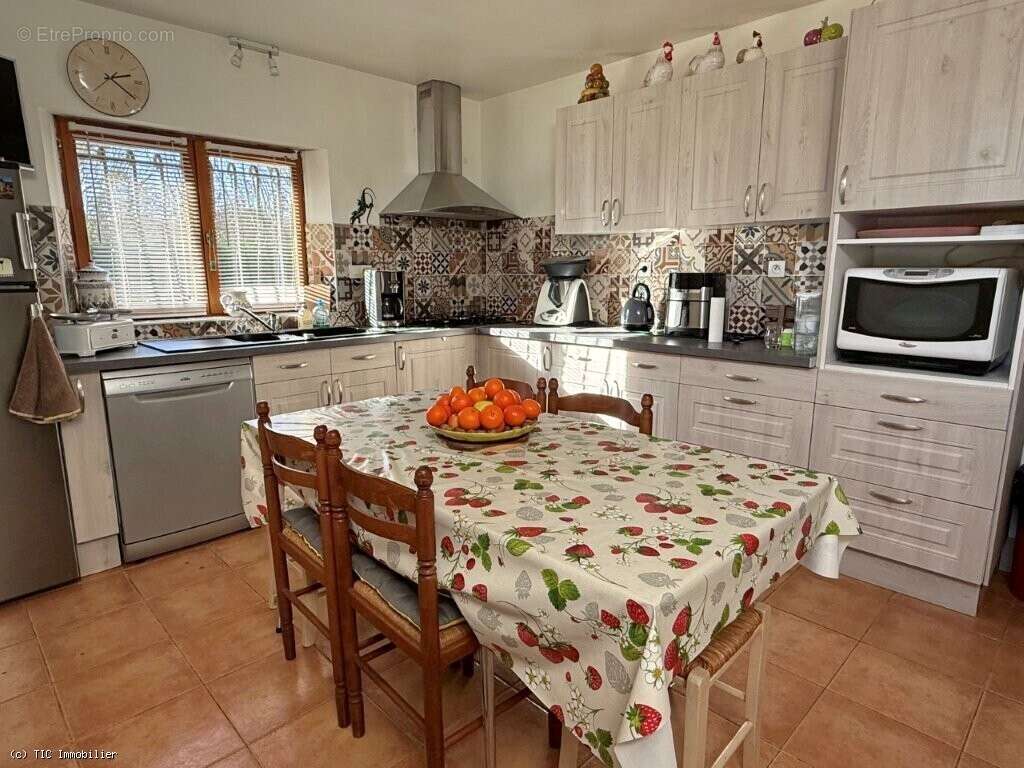 Maison à VERTEUIL-SUR-CHARENTE