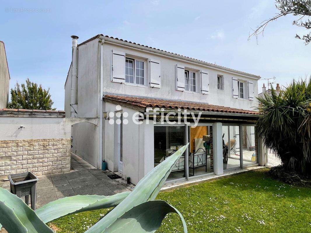 Maison à PERIGNY