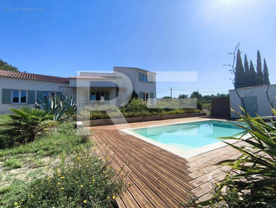 Maison à VALLIGUIERES