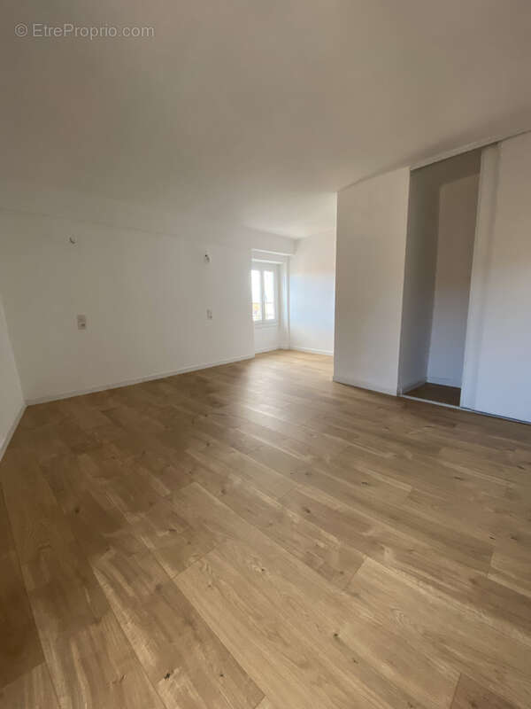 Maison à SAINT-JEAN-LASSEILLE