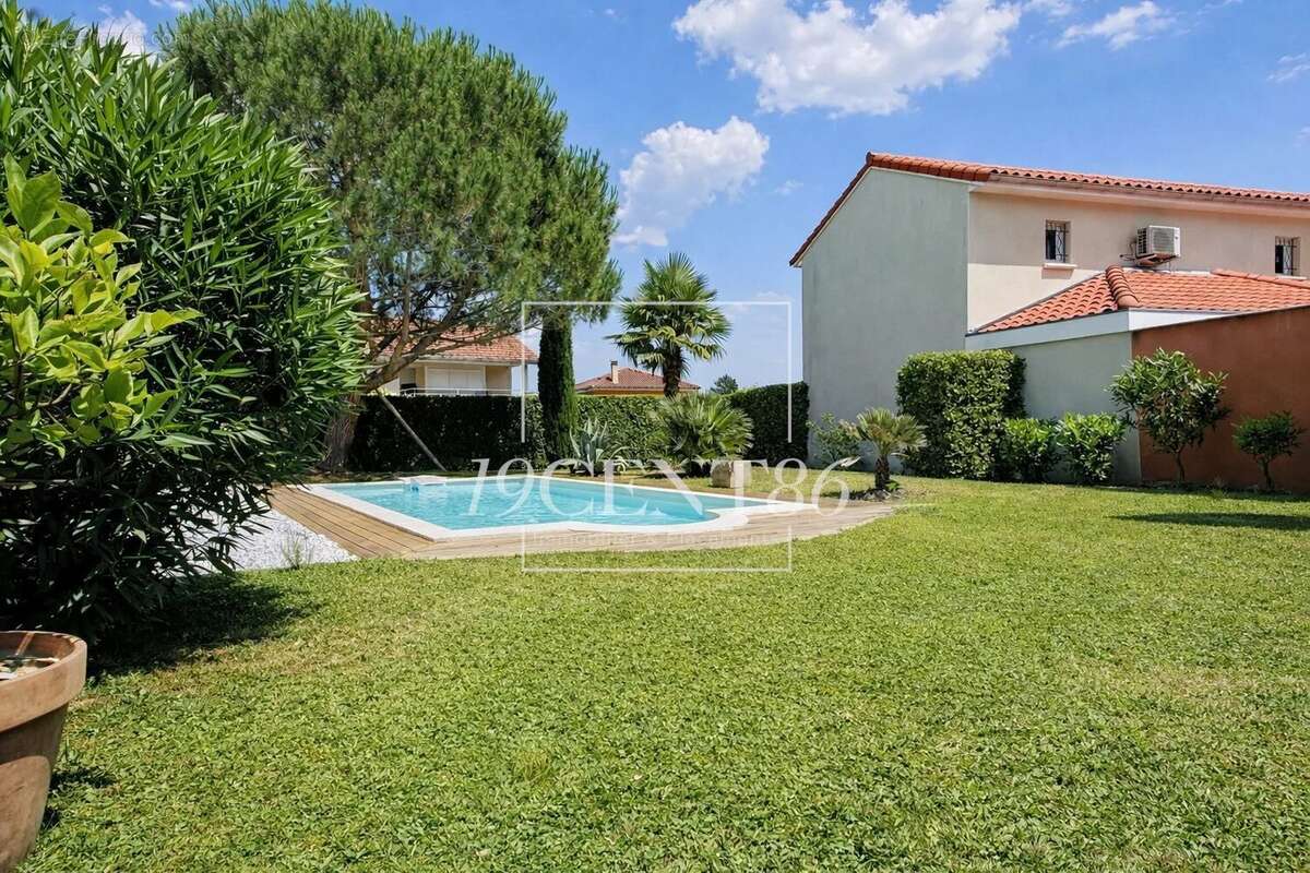 Maison 125 m² à Communay  - photo 23