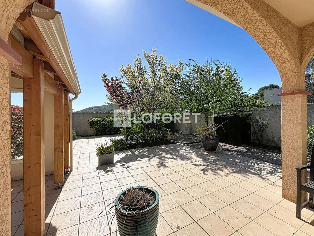 Maison à CASTELNOU