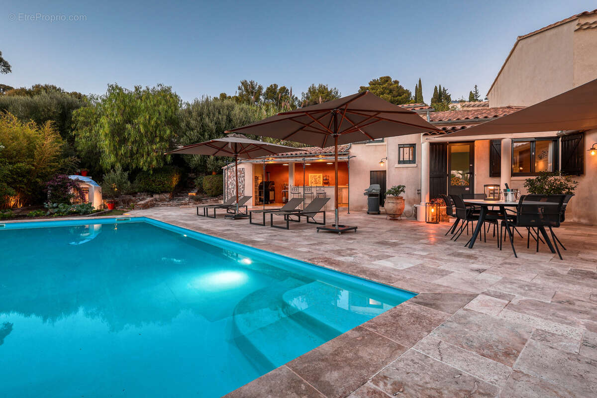 Maison à BORMES-LES-MIMOSAS