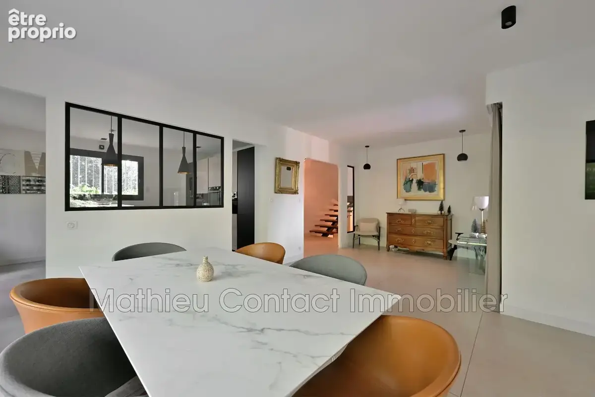 Maison 6 pièces 194 m² à vendre à Nimes (30900) - photo 7