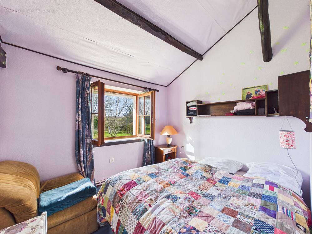 Maison à NOUAILLE-MAUPERTUIS