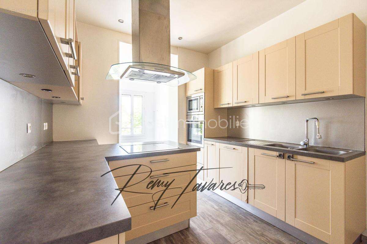 EXCLUSIVITÉ - Elégante Maison en Pierre de Meulière avec Grand Jardin - 5 min à pied de la Gare - photo 8