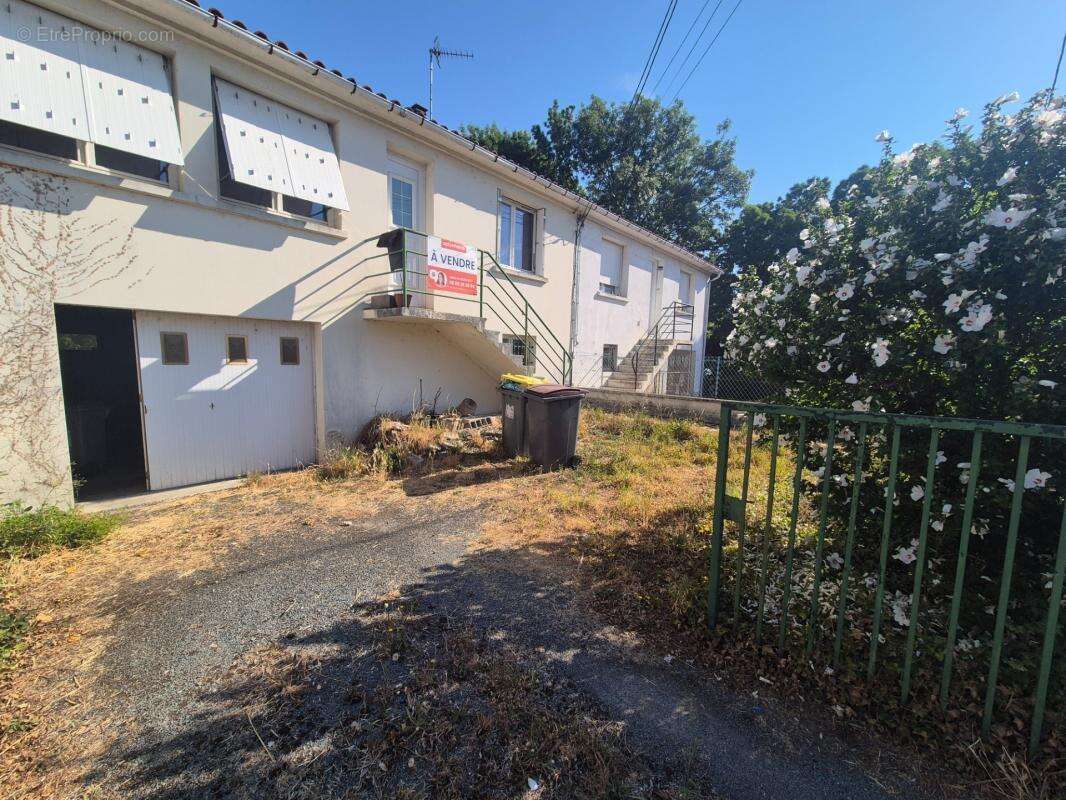 Maison 4 chambres avec jardin/terrasse Souché NIORT (79) - photo 17