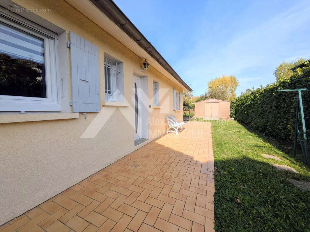 Maison à CHATTE
