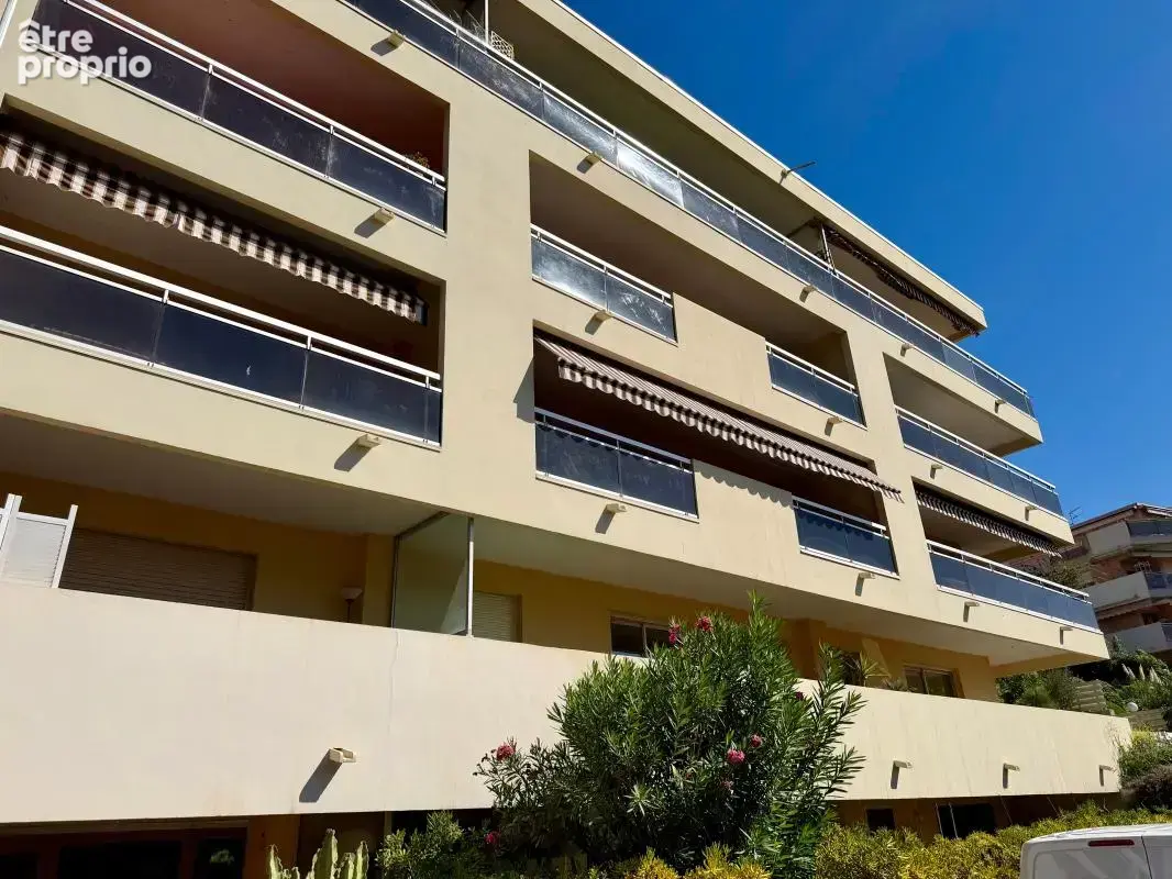 Nice Lanterne/ 3p parfait état / dernier étage/ terrasse vue mer / garage - photo 29