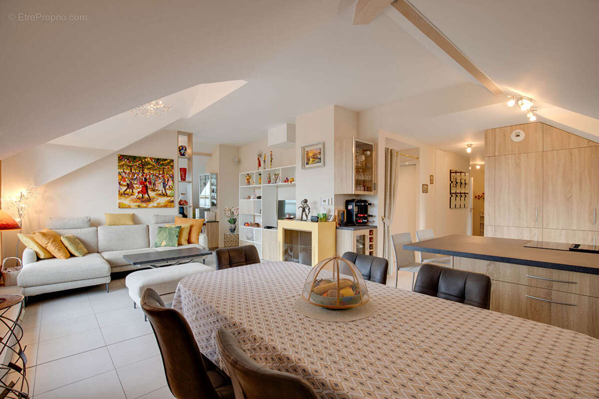 Appartement à DOUVAINE