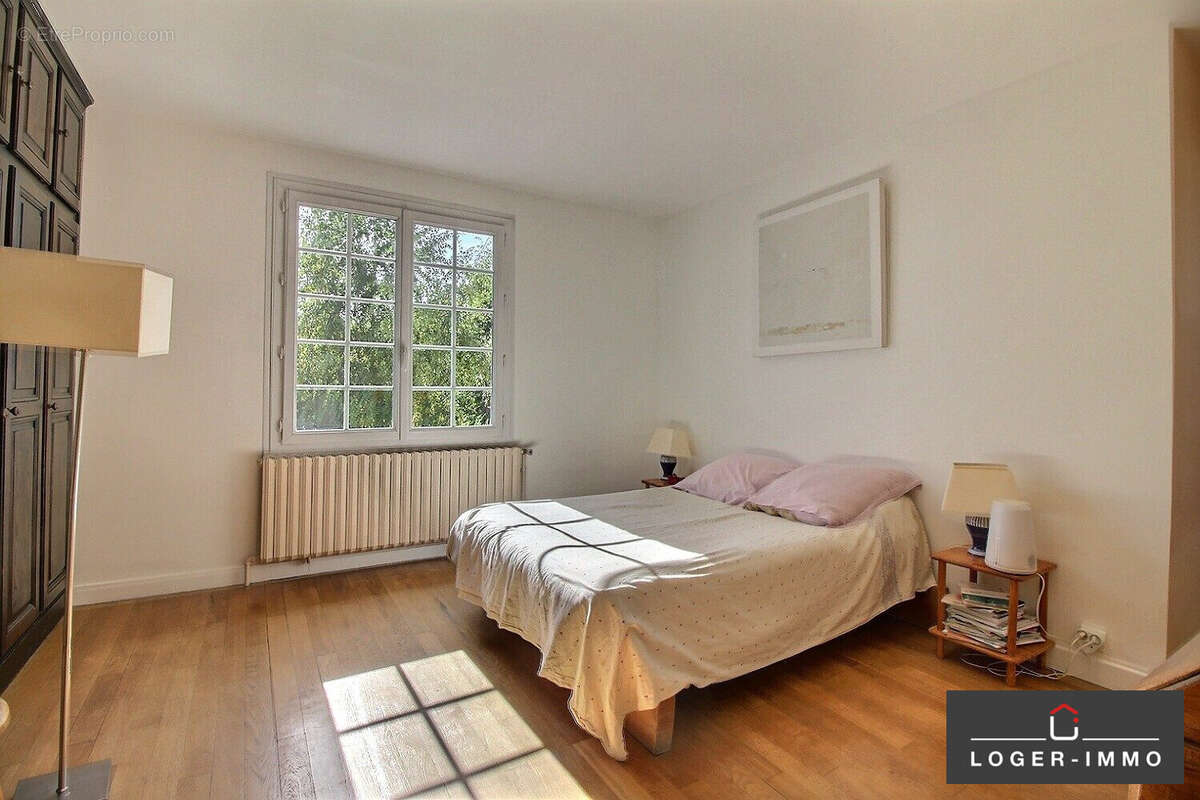 Maison à SAINT-MAUR-DES-FOSSES