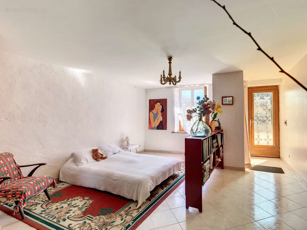 Maison à LONGCHAMPS-SUR-AIRE