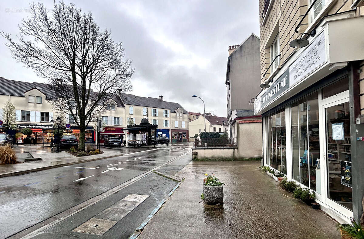 Commerce à BRY-SUR-MARNE