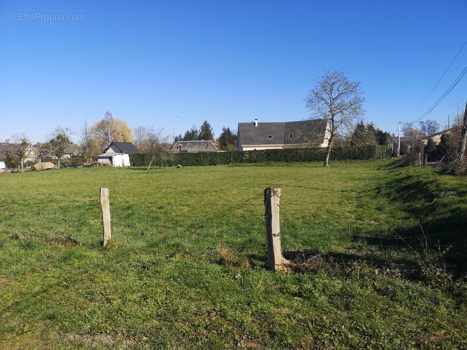 Terrain à FATOUVILLE-GRESTAIN
