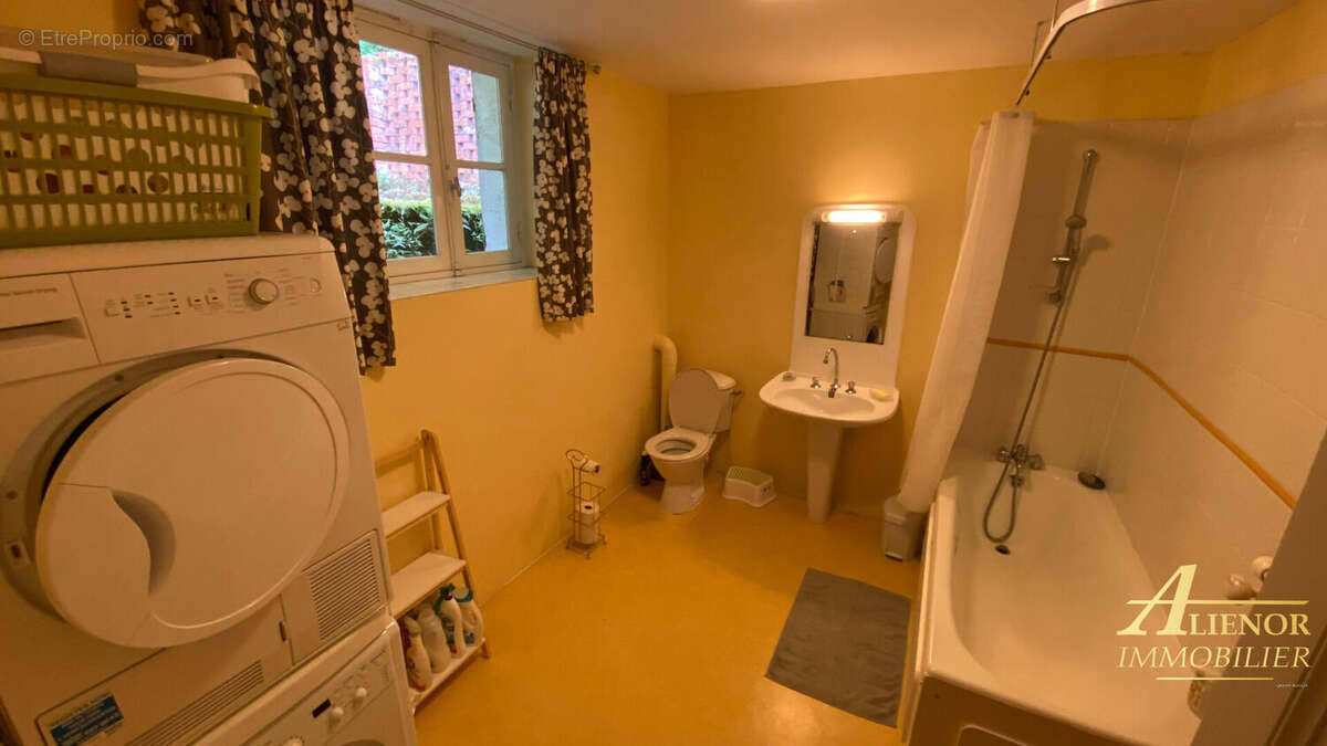 Charmante maison en pierre avec terrasse au bord de rivière - Saint-Front-la-Rivière 24300 - photo 8