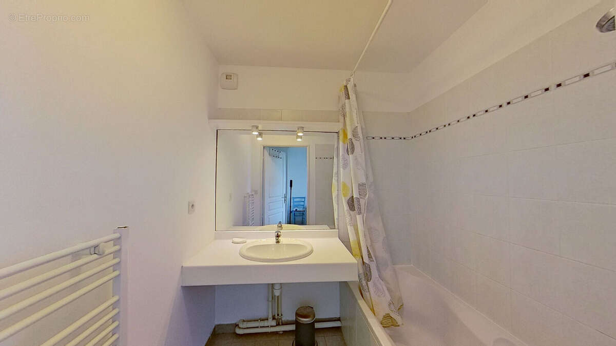 Appartement à BRON