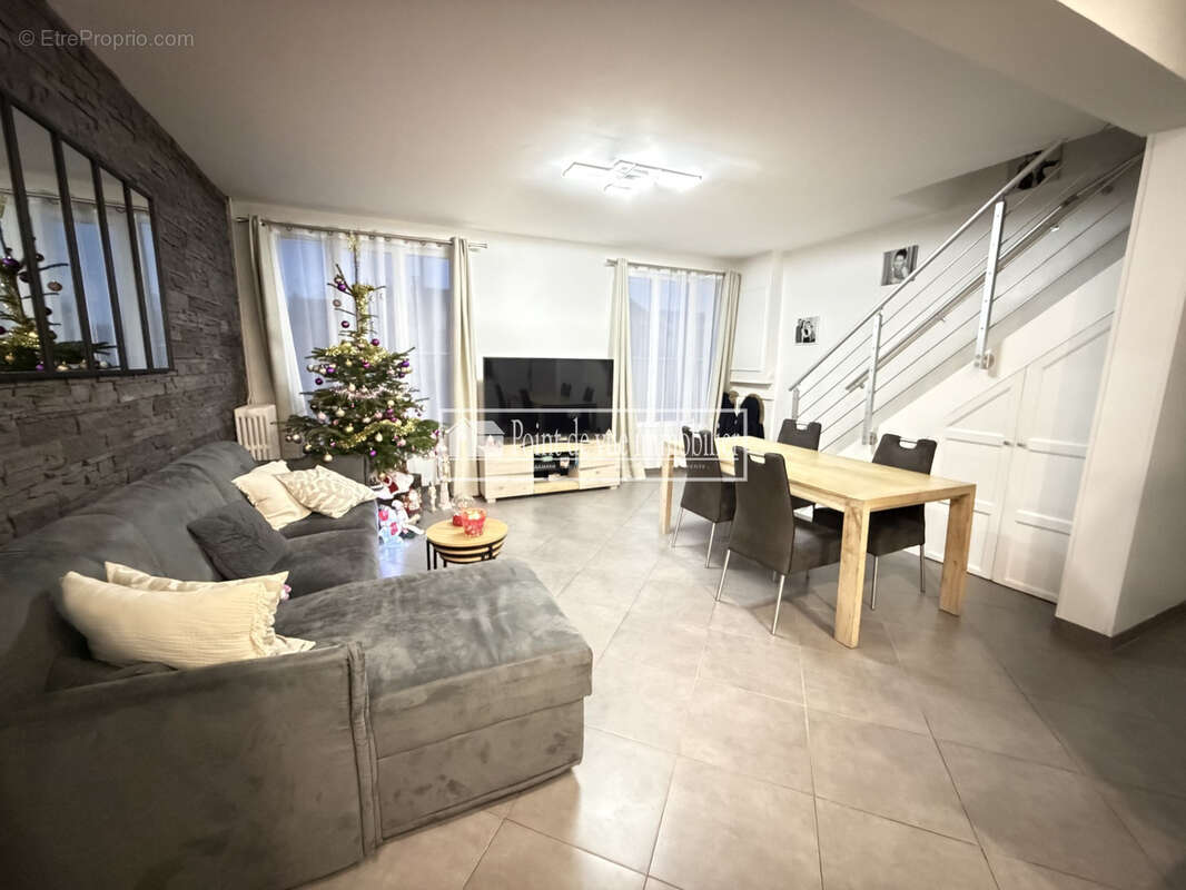 Maison à SAVIGNY-SUR-ORGE