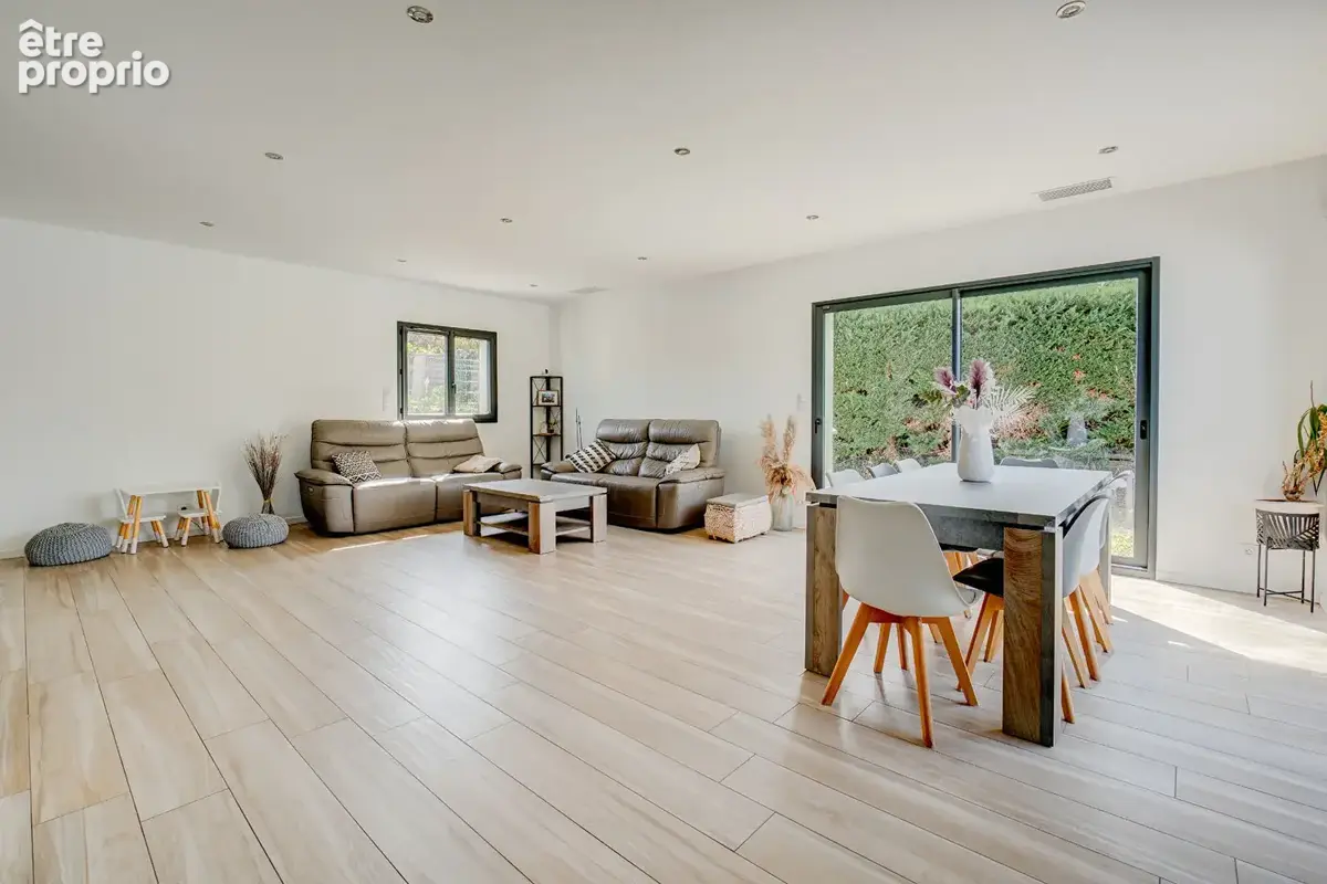 Maison 5 pièces, suite parentale et piscine - photo 2