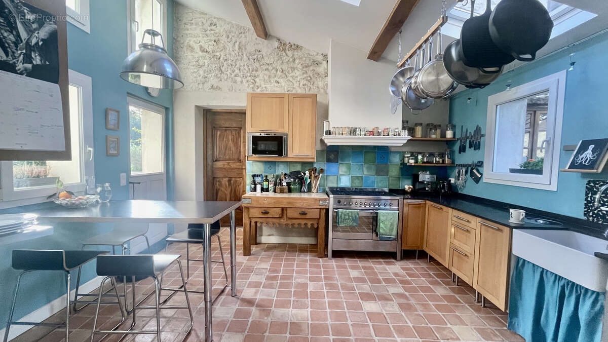 Maison à CRESPIERES